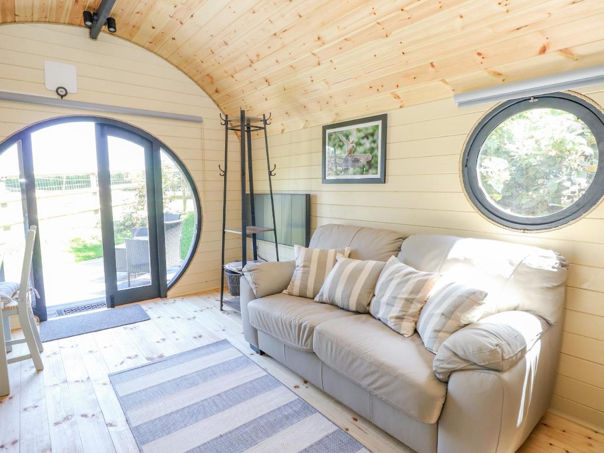 Apple Pod Villa อารันเดล ภายนอก รูปภาพ