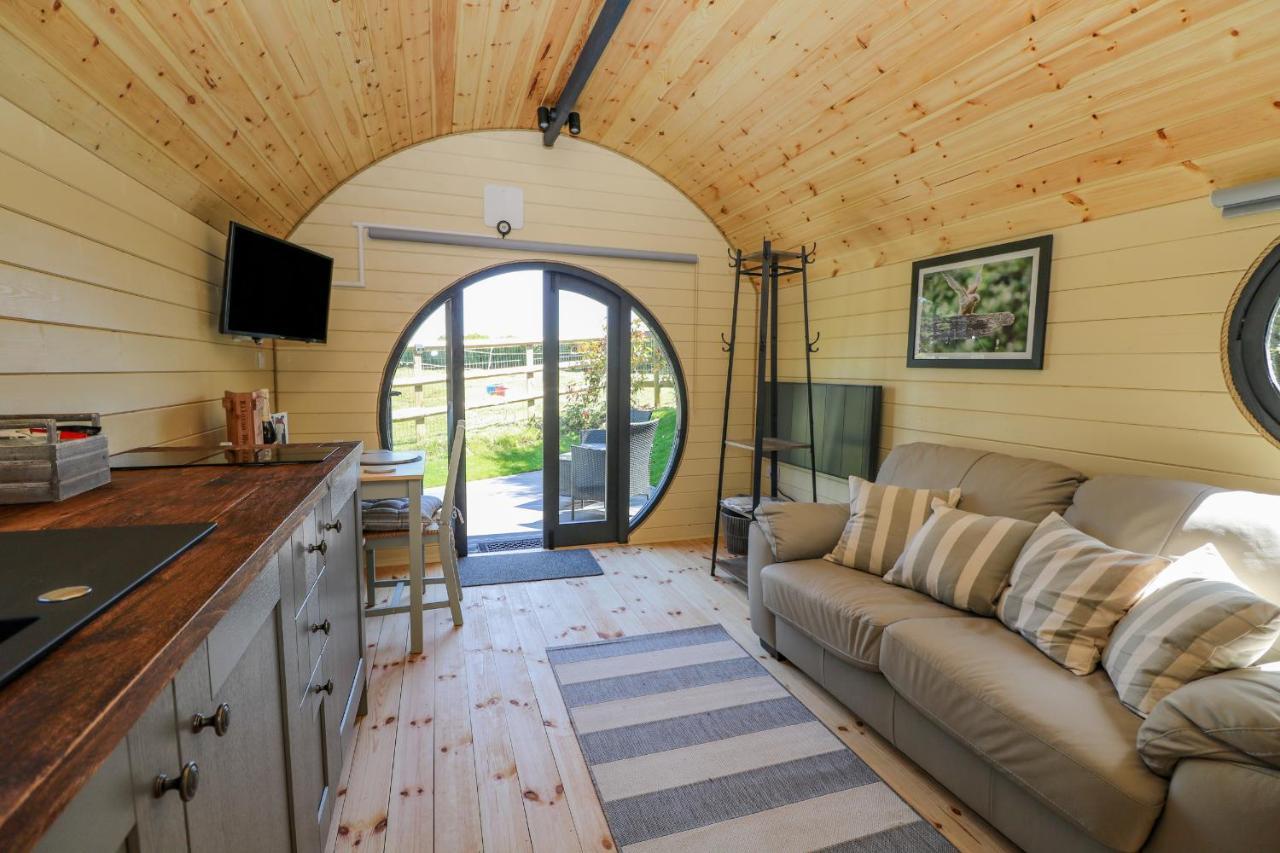 Apple Pod Villa อารันเดล ภายนอก รูปภาพ
