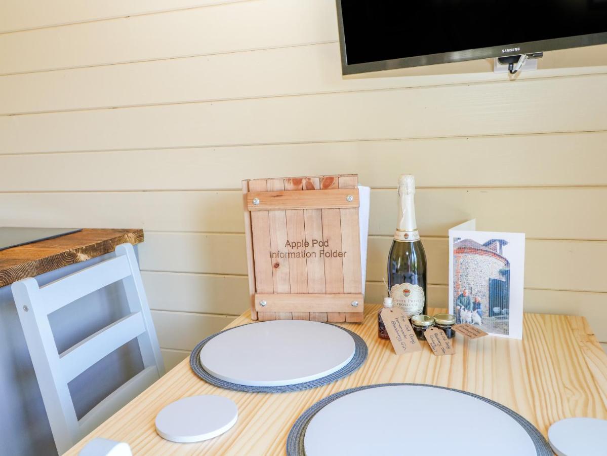 Apple Pod Villa อารันเดล ภายนอก รูปภาพ