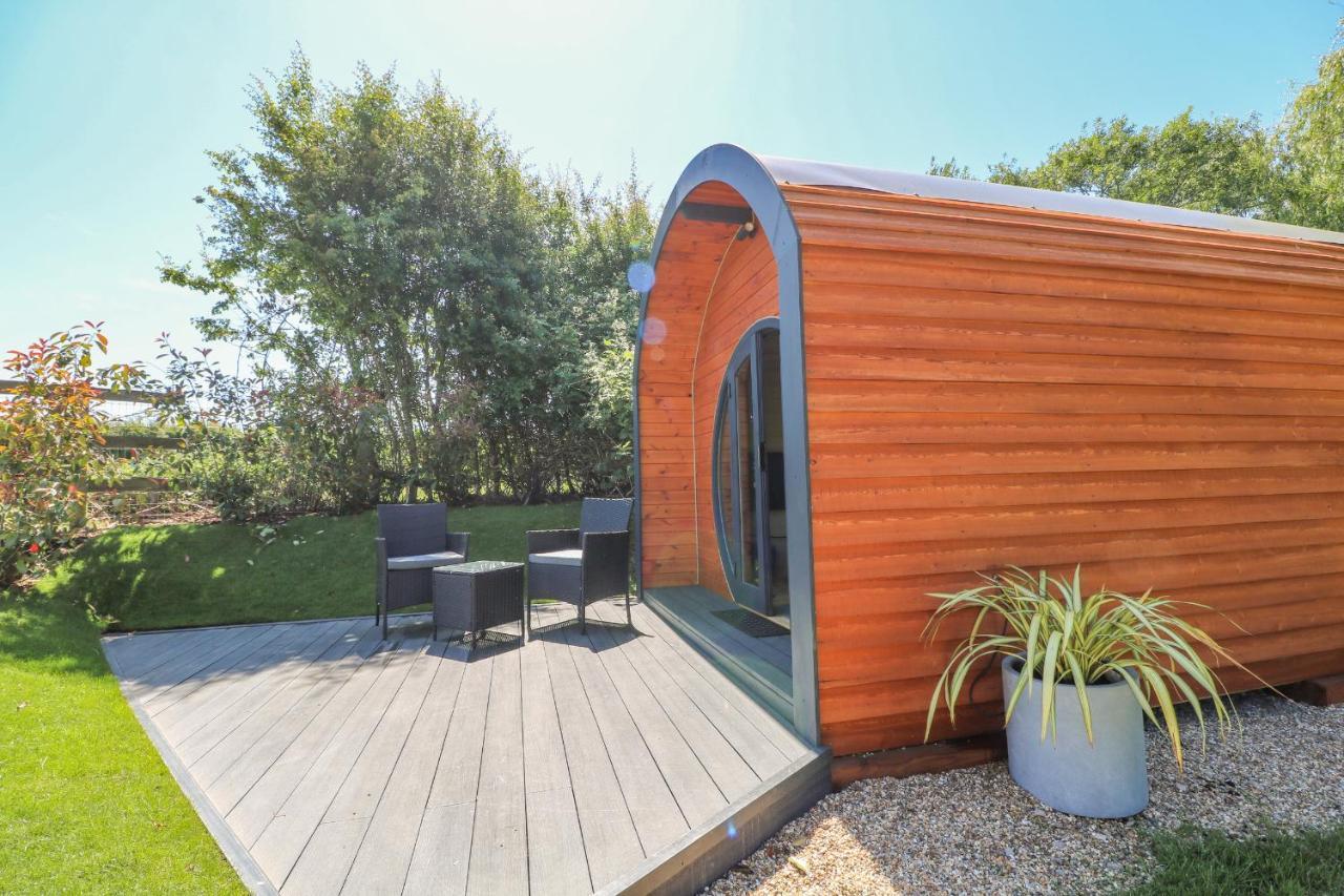 Apple Pod Villa อารันเดล ภายนอก รูปภาพ